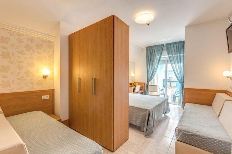 Hotel Astromare Лидо-ди-Езоло Экстерьер фото